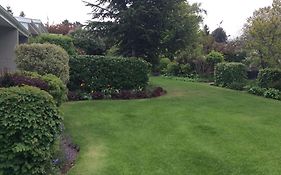 Alexandra Garden Court Motel